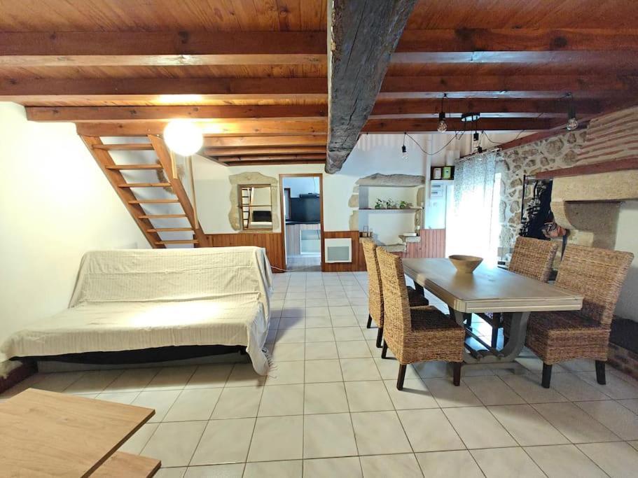 Logement Entier Style Chalet - 1 A 5 Pers - Langon  Exteriér fotografie